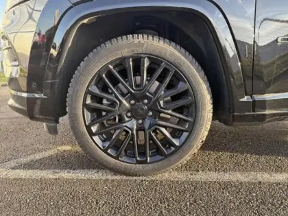 Photo 10 Jeep Compass  1.3 Turbo T4 240ch PHEV 4xe S AT6 eAWD