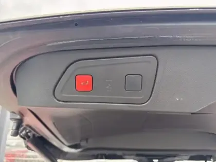 Photo 12 Citroën C5 aircross  Hybrid 225ch Shine Pack e-EAT8