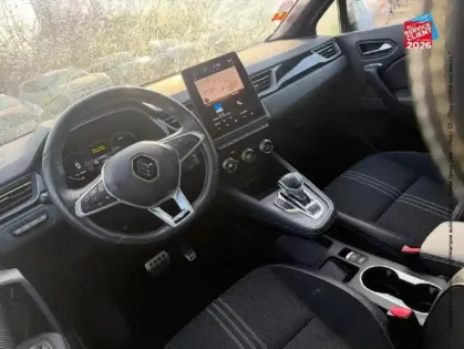 Photo 14 Renault Captur  1.6 E-Tech hybride 145ch Engineered Tpano Sieges chauf GPS Camera