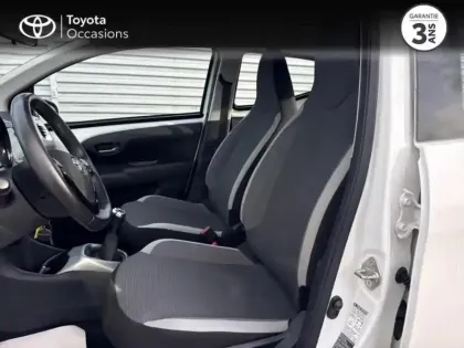 Photo 10 Toyota Aygo  1.0 VVT-i 72ch x-play 5p MY20
