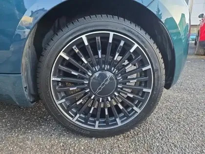 Photo 10 Fiat 500  e 118ch Icône Plus (Pack Style)