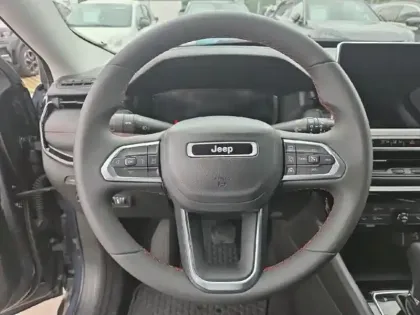 Photo 12 Jeep Compass  1.3 Turbo T4 240ch PHEV 4xe S AT6 eAWD