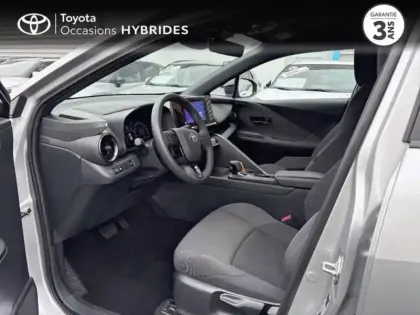Photo 10 Toyota C-HR  1.8 Hybride 140ch Dynamic NG23