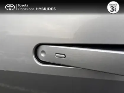 Photo 9 Toyota C-HR  1.8 Hybride 140ch Dynamic NG23