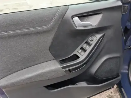 Photo 10 Ford Puma  1.0 Flexifuel 125ch S&S mHEV Titanium