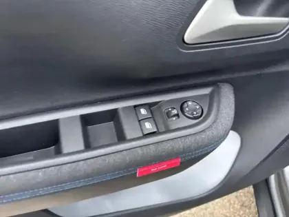 Photo 11 Citroën C3  1.2 Turbo 100ch PLUS