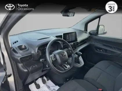 Photo 11 Toyota Proace  CITY Medium 130 D-4D Dynamic MC23