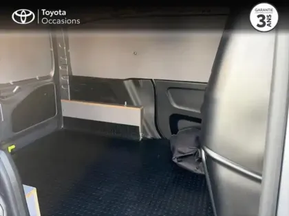 Photo 6 Toyota Proace  CITY Medium 130 D-4D Dynamic MC23