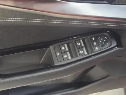 Photo 11 Renault Austral  1.2 E-Tech full hybrid 200ch Iconic