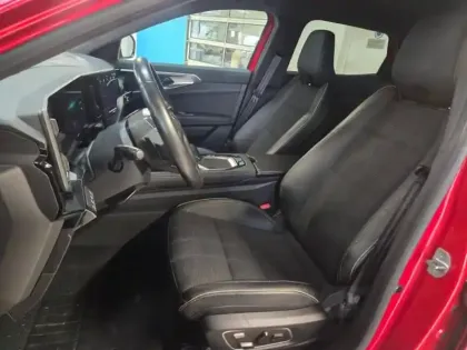 Photo 12 Renault Austral  1.2 E-Tech full hybrid 200ch Iconic