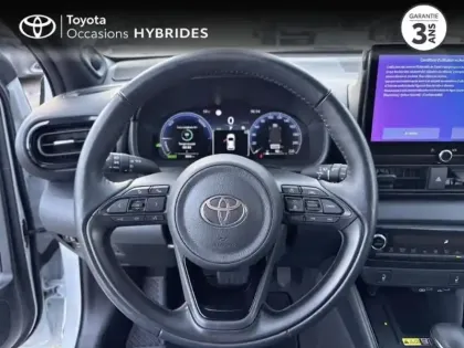 Photo 8 Toyota Yaris  116h Collection 5p MC24