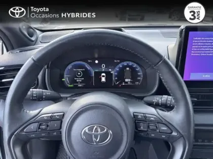 Photo 12 Toyota Yaris  116h Collection 5p MC24