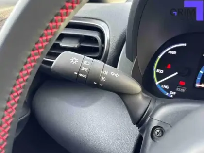 Photo 11 Toyota Yaris  Cross 116h GR Sport MY22