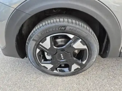 Photo 8 Kia Stonic  1.0 T-GDi 115ch MHEV Active DCT7