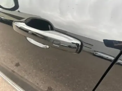 Photo 11 Volvo Xc60  T6 Hybride Rechargeable 253 + 145ch Ultra Style Chrome Geartronic 8 AWD