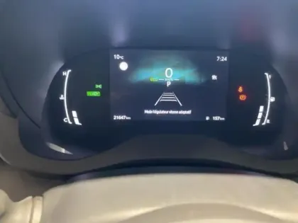 Photo 7 Toyota Yaris  Cross 116h Dynamic MC24