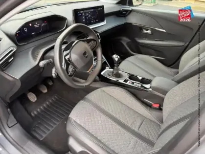 Photo 14 Peugeot 208  1.2 100ch S/S Allure Camera