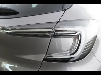 Photo 11 Renault Captur  1.6 E-Tech full hybrid 145ch Techno