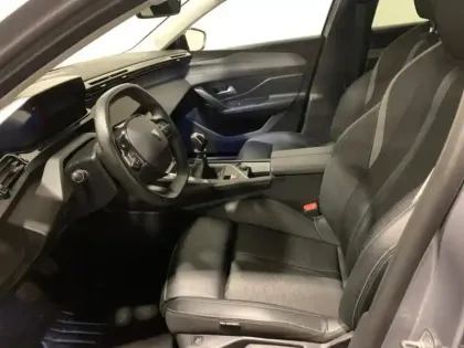 Photo 16 Peugeot 308  1.2 PureTech 130ch S&S Allure Pack