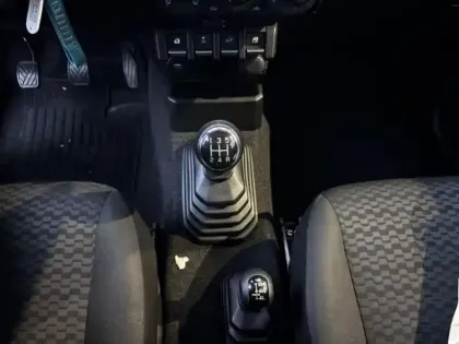 Photo 9 Suzuki Jimny  1.5 VVT Privilège