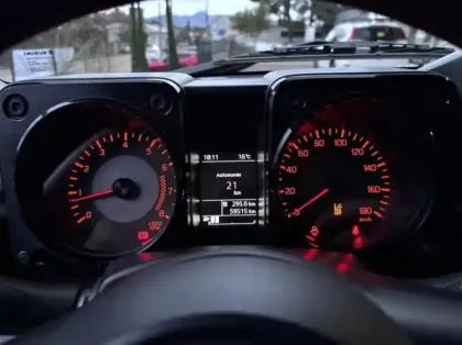 Photo 8 Suzuki Jimny  1.5 VVT Privilège