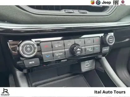 Photo 14 Jeep Compass  1.3 Turbo T4 240ch PHEV 4xe North Star AT6 eAWD