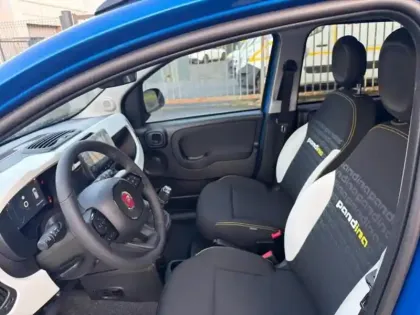 Photo 9 Fiat Panda  Classic 1.0 70ch BSG S&S Pandina