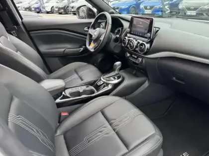 Photo 13 Nissan Juke  1.6 Hybrid 143ch Première Edition 2022.5