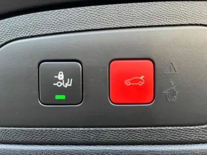 Photo 13 DS DS 7  Crossback BlueHDi 180ch Grand Chic Automatique 128g