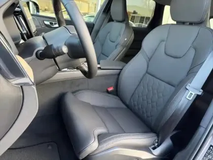 Photo 5 Volvo Xc60  T6 Hybride Rechargeable 350ch Plus Style Dark Geartronic 8 AWD