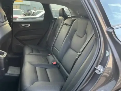 Photo 9 Volvo Xc60  T6 Hybride Rechargeable 253 + 145ch Ultra Style Dark Geartronic 8 AWD