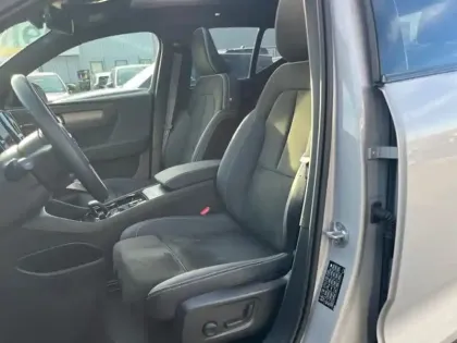 Photo 5 Volvo Xc40  B3 163ch Ultra DCT 7