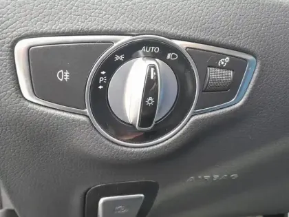 Photo 14 Mercedes Classe E  Break 300 e 211+122ch AMG Line 9G-Tronic