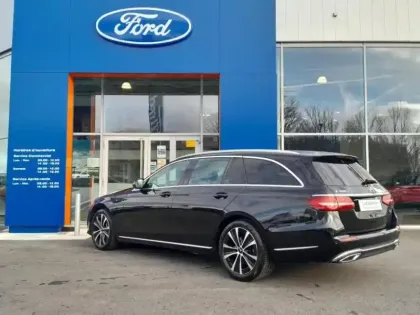 Photo 6 Mercedes Classe E  Break 300 e 211+122ch AMG Line 9G-Tronic