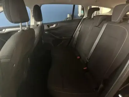 Photo 8 Ford Focus  SW 1.0 EcoBoost 125ch Titanium 96g