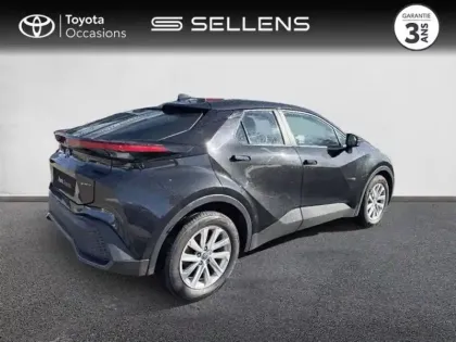 Photo 9 Toyota C-HR  1.8 Hybride 140ch Dynamic NG23