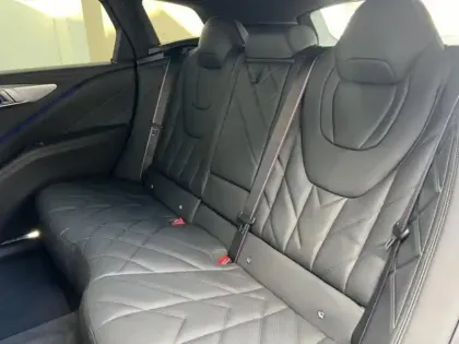 Photo 6 BMW Xm  4.4 V8 653ch