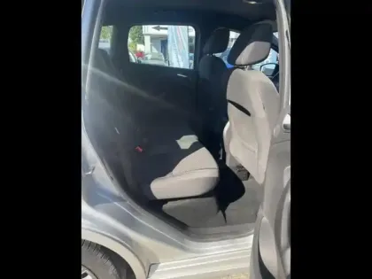 Photo 17 Ford C-Max  1.0 EcoBoost 125ch Stop&Start Sport Euro6.2