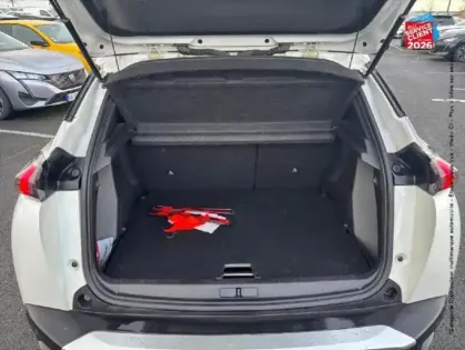 Photo 43 Peugeot 2008  e- 136ch Allure