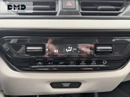 Photo 13 Suzuki Swift  1.2 Hybrid 83ch Privilège Auto