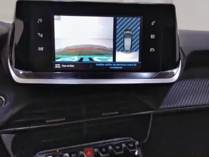 Photo 40 Peugeot 208  PureTech 100 S&S BVM6