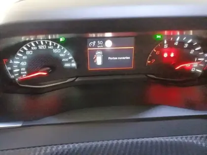 Photo 30 Peugeot 208  PureTech 100 S&S BVM6