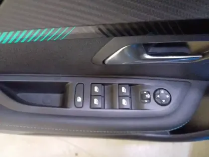 Photo 81 Peugeot 208 Gén. II Ph1 NG Allure 5