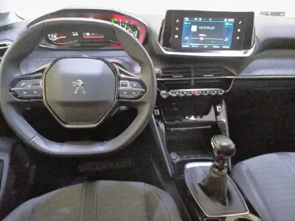 Photo 28 Peugeot 208  PureTech 100 S&S BVM6