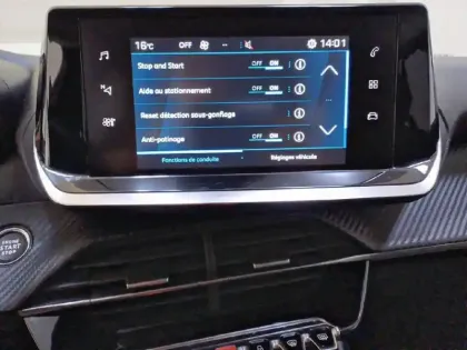 Photo 41 Peugeot 208  PureTech 100 S&S BVM6