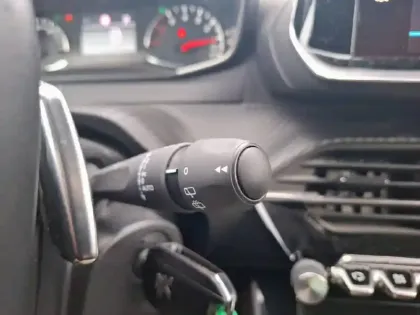 Photo 20 Peugeot 2008 Gén. II Ph1 NG Style 5