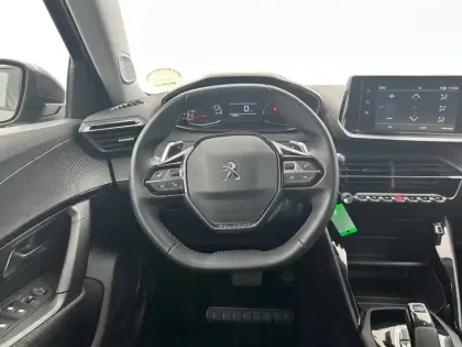 Photo 59 Peugeot 2008  PureTech 130 S&S EAT8