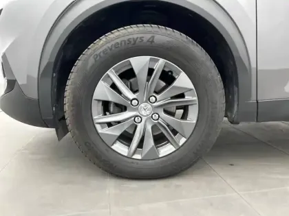 Photo 63 Peugeot 2008  PureTech 130 S&S EAT8