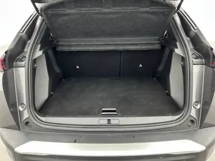 Photo 81 Peugeot 2008  PureTech 130 S&S EAT8