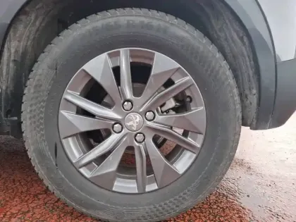 Photo 12 Peugeot 2008 Gén. II Ph1 NG Style 5